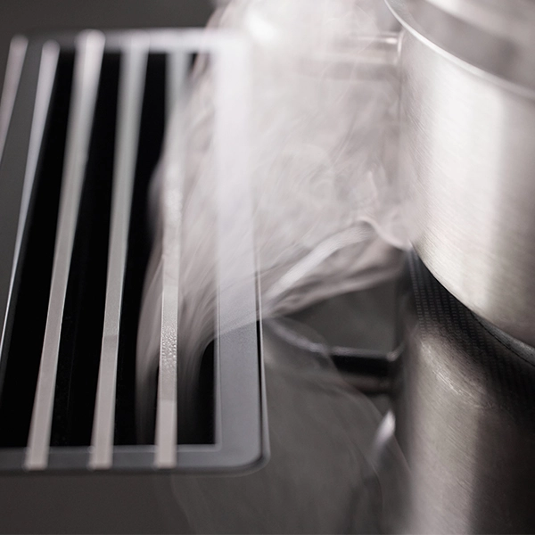 Steam being eliminated by the Miele induction cooktop