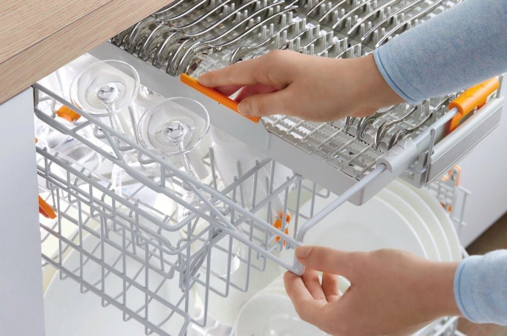 What’s Your Dish Stacking Style? Miele Experience Centre